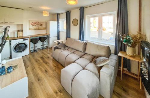 Grantham House | Julius-Den