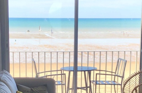 Jullouville Apartment | Jullouville - On the beach, exceptional sea view