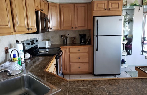Folly Field Villa | JULY 18-AUG&:OCEANVIEW3RDFL,2B/2B,50ydtoBEACH,POOL,nNEW tile shower,ELEVATOR