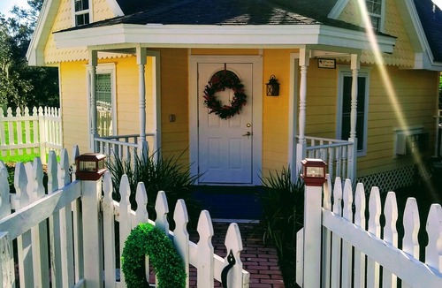 Weirsdale House | JULY 4th Group availability ends May 7 - SEE shamrock b b W'dale for more photos