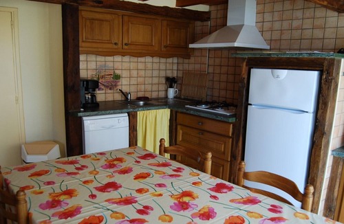 Cadalen Cottage | JULY PROMOTION GITE WITH SWIMMING POOL LOU CABANOU