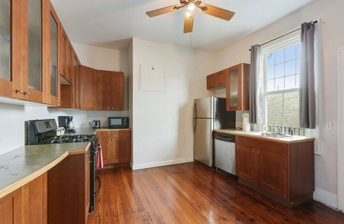 Freret Apartment | Jumbo 3BR Loft Directly on Freret Street w/Parking