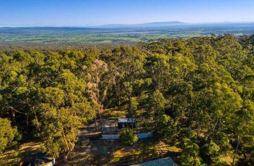 Yinnar South House | Jumbuk Retreat by Tiny Away