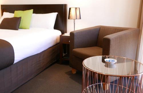 Maryborough Hotel | Junction Motel