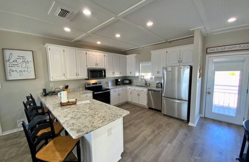 Morgantown House | June 13 Week Open! Views! Pools/Tennis/Pickleball