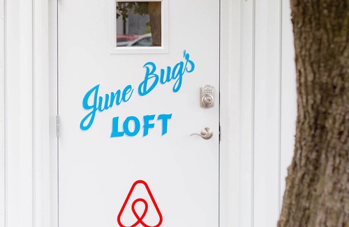 Perryville Apartment | June Bug's Loft