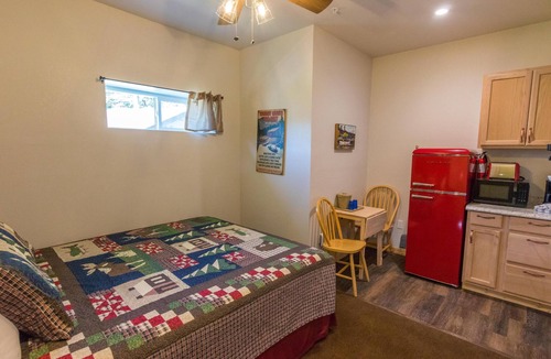 June Lake Hotel | June Lake Motel