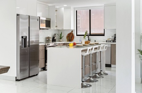 Olympia Heights House | June Special! Modern 4BR - Private Pool & Grill, Near Coral Gables & MIA Airport