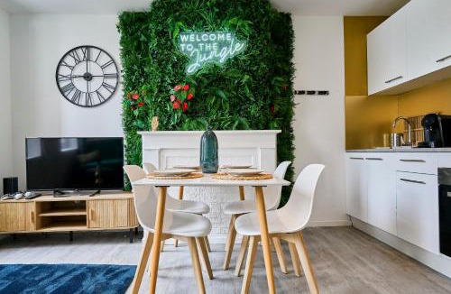 Carvin Apartment | Jungle Club Suite - Netflix - Hyper-Centre