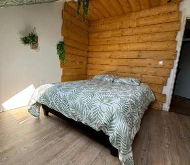 Louviers Apartment | Jungle Cosy