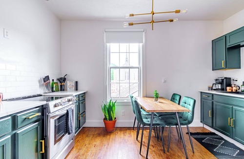 Chillicothe House | Jungle House Luxury Stays - Downtown Chillicothe