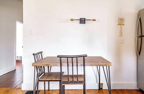 Chillicothe House | Jungle House Luxury Stays - Downtown Chillicothe