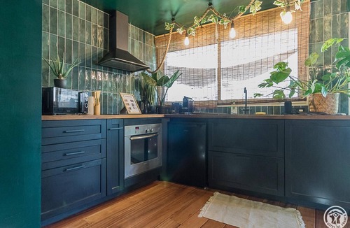 Toulouse South-East Apartment | Jungle Love Room - TOULOUSE