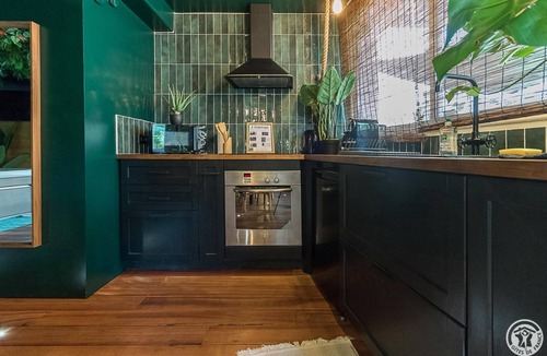 Toulouse South-East Apartment | Jungle Love Room - TOULOUSE