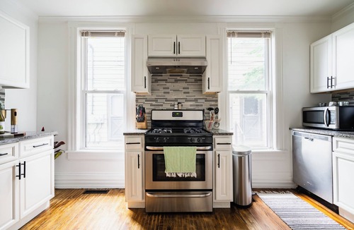 Victorian Village Resort | Jungle Poplar Masterhouse