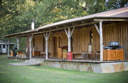 Hot Springs Cabin | Jungle Suite at Ranch Valley Panther Valley