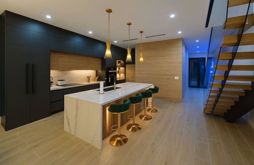 Harbordale House | Junglelux Home with 2 Pools/Sauna/BBQ