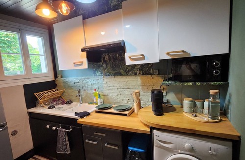 Noyon Apartment | Jungleroom