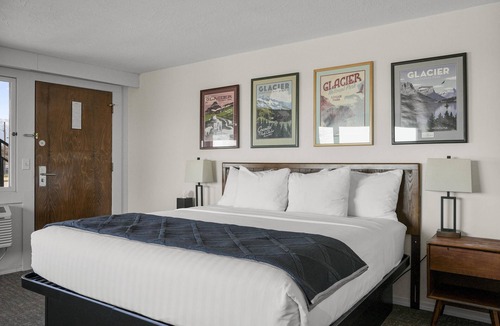Polson Hotel | Junior Suite, 1 King Bed, Lake View