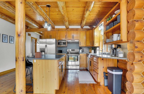 Bristolville Cabin | Juniper Cabin | Pond + Fire-pit