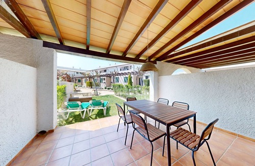 El Perello Ski Chalet | JUNIPER LES OLIVERES