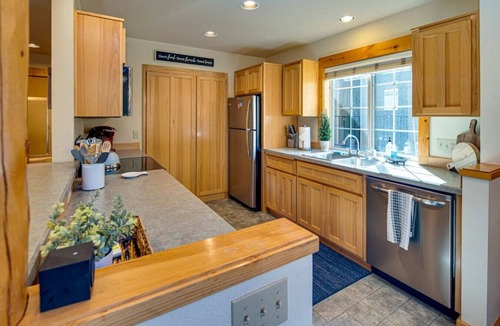 Redmond Ski Chalet | Juniper Ridge Chalet at Eagle Crest Resort