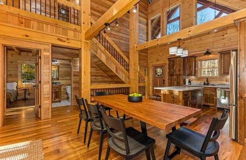 Logan Cabin | Juniper Ridge in Hocking Hills