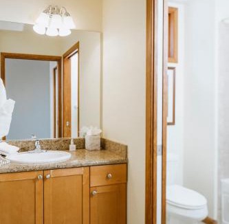 Mammoth Lakes Resort | Juniper Springs Resort