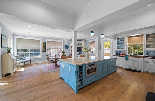 Jupiter House | Jupiter Compound On The River