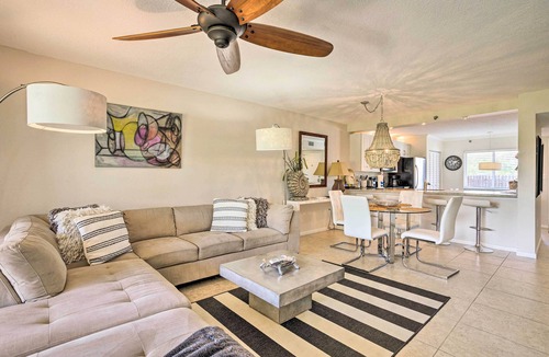 Sea Palms Apartment | Jupiter Condo w/Pool Access, Walk to Beach!