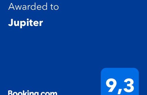 Saint-Quentin Apartment | Jupiter