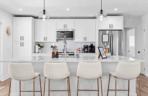 Pine Gardens North House | Jupiter Oasis Heated Pool + Putting Green