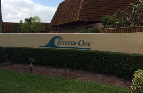 Jupiter One House | Jupiter One on Ocean Way, Only Steps To The Best That Jupiter Has To Offer.