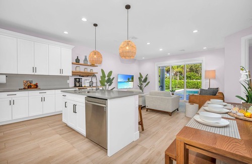 Jupiter House | Jupiter Palms Oasis | Luxe Pool/Spa Table Tennis!