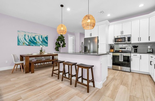 Jupiter House | Jupiter Palms Oasis | Luxe Pool/Spa Table Tennis!