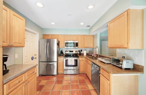 Jupiter Landing House | Jupiter Retreat with Private Pool By Dream Vacation