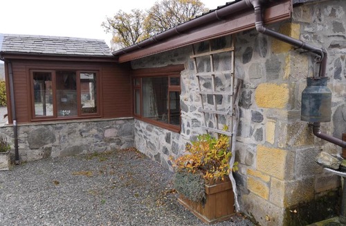 Kingussie House | Jura Cottage