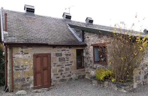 Kingussie House | Jura Cottage