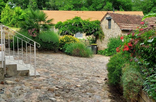 Le Pescher House | Just 15 minutes from 4 of France's most beautiful villages, the Dordogne valley and the Lot.