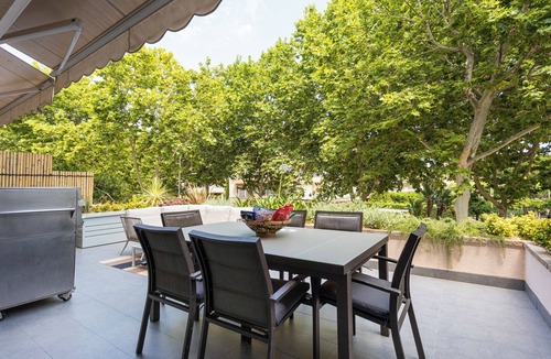 Sant Feliu de Guixols Condo | Just 2 steps from San Pol Beach! SeaBreezeHeaven: Terrace BBQ, Sea & Pool Views
