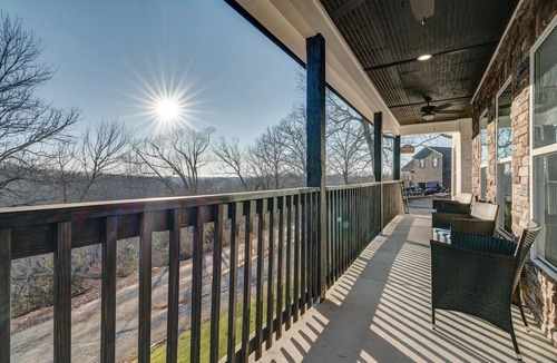 Goodlettsville House | Just 20 min to Nashville! Amazing views! Peaceful setting!