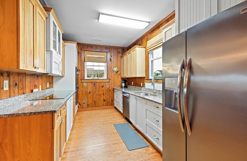 Caswell Beach House | Just a Beach Cottage: Spacious 6BR, 5BA Oceanfront on Caswell Beach