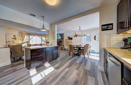 Tafton House | Just another GEM W OPENED Heated POOL & HOT TUB