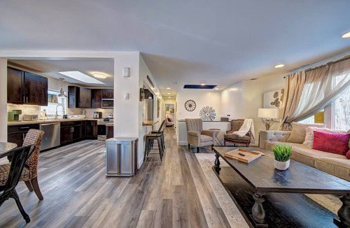 Tafton House | Just another GEM W OPENED Heated POOL & HOT TUB