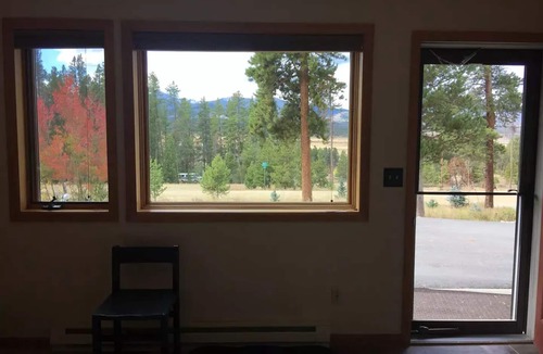 Sunset Ridge House | Just Around the Bend From Devil's Thumb Ranchn