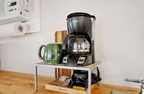 York Harbor House | Just Beachy – Charming Studio!