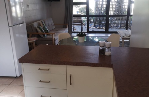 Papamoa Beach Apartment | Just Beachy on Grant Place Papamoa Beach Pad