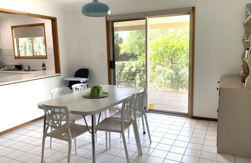 Port Victoria Hotel | Just Beachy, Port Victoria