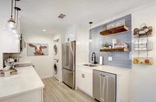 Demere Park Apartment | Just Beachy