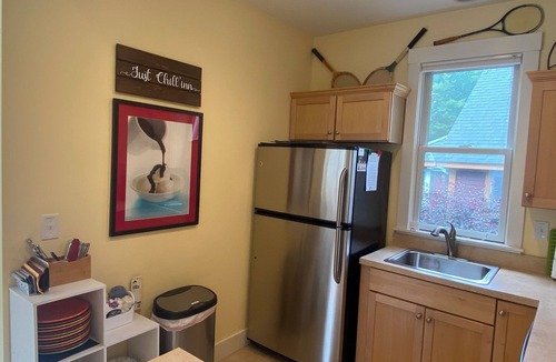 Summer Village Cottage | Just Chill’Inn Cottage - Pools, Beach, Golfcart